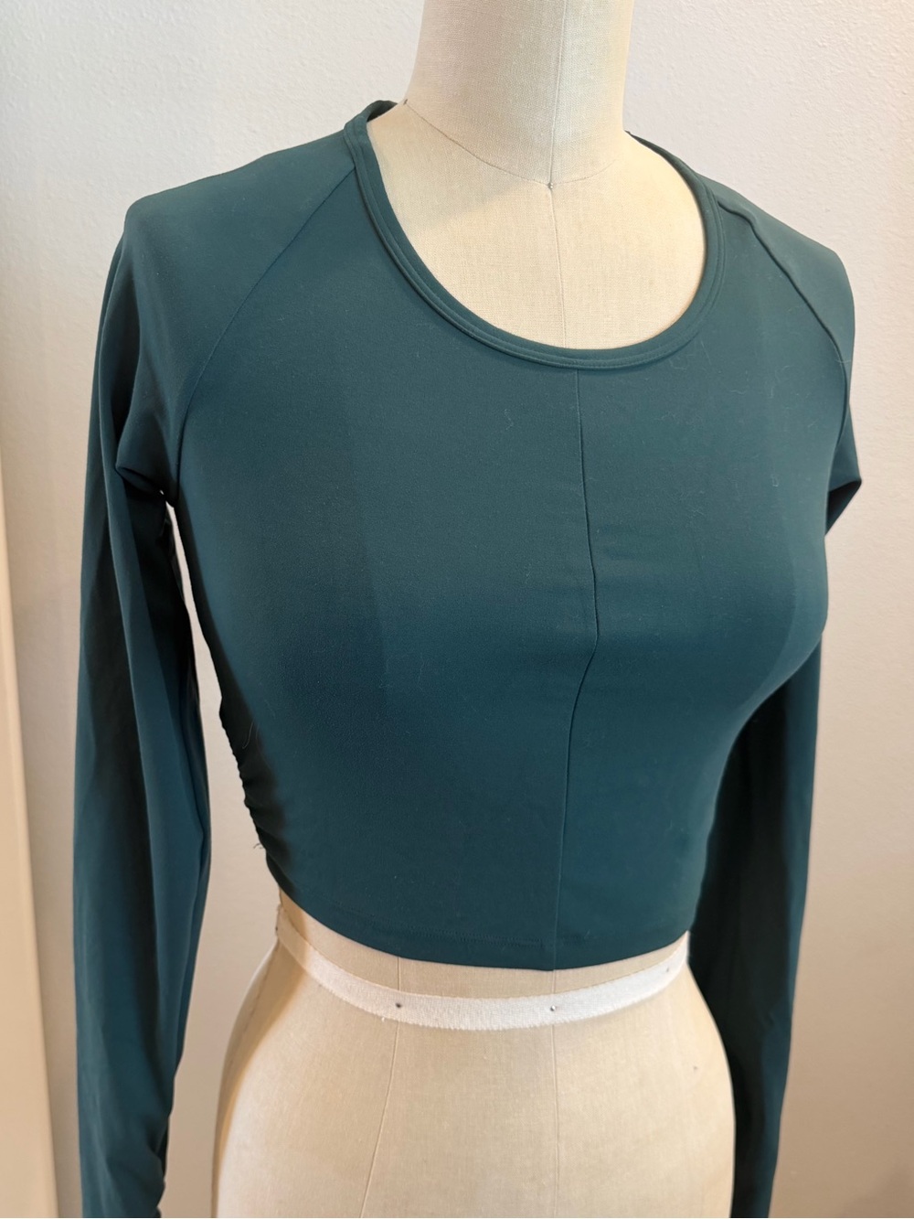 Gymshark Long Sleeve Cropped Top in Teal Green